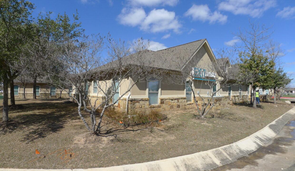 1619-E-Common-St-New-Braunfels-4